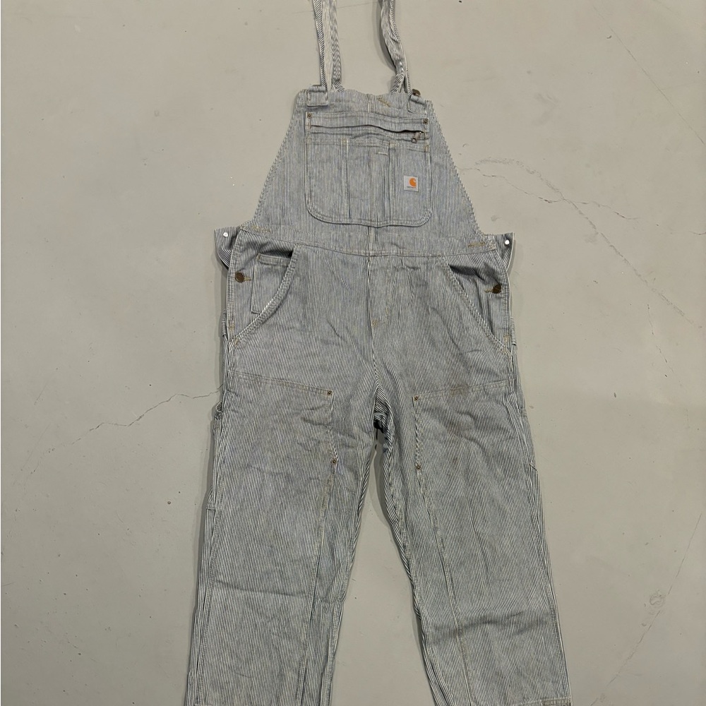 Woman’s Carhartt bibs